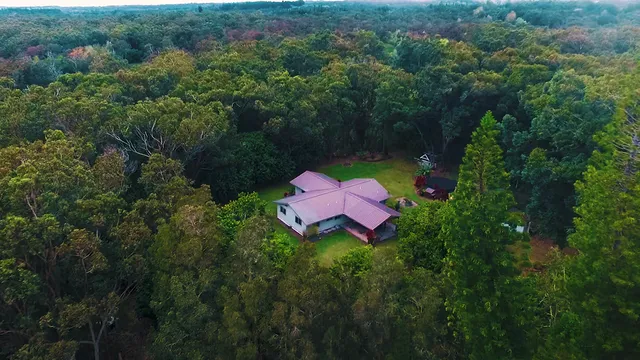 $899,000 | 94-6795 Mamalahoa Highway, Naalehu, HI 96772