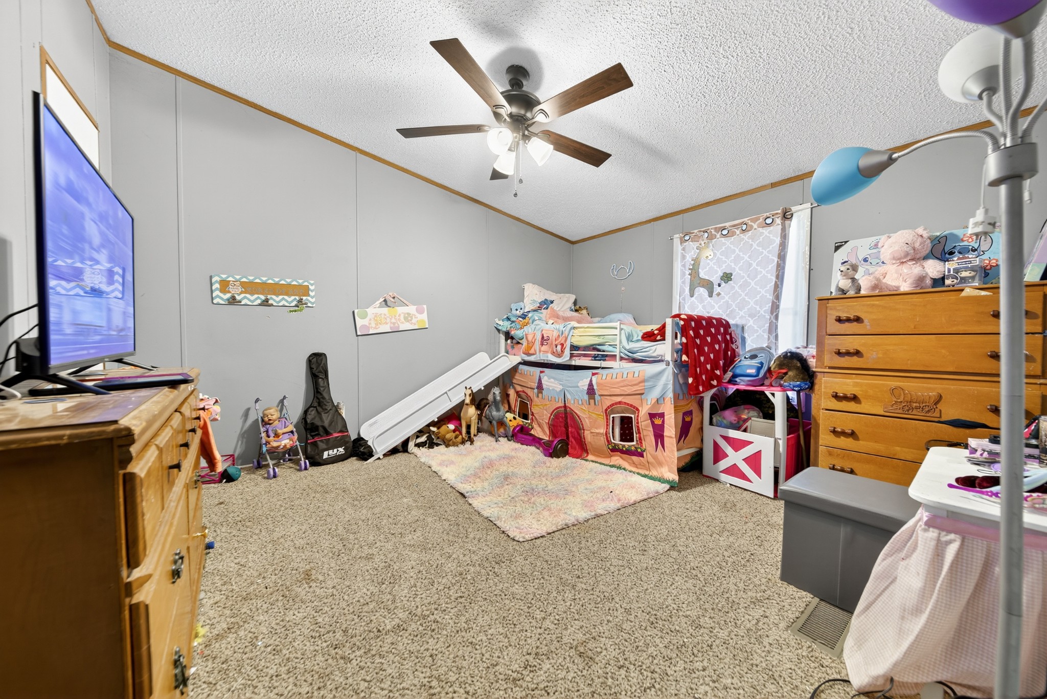 634 Pointe Lane Lafayette, TN 37083 - Photo 18 of 51 a view of a room with gym equipment