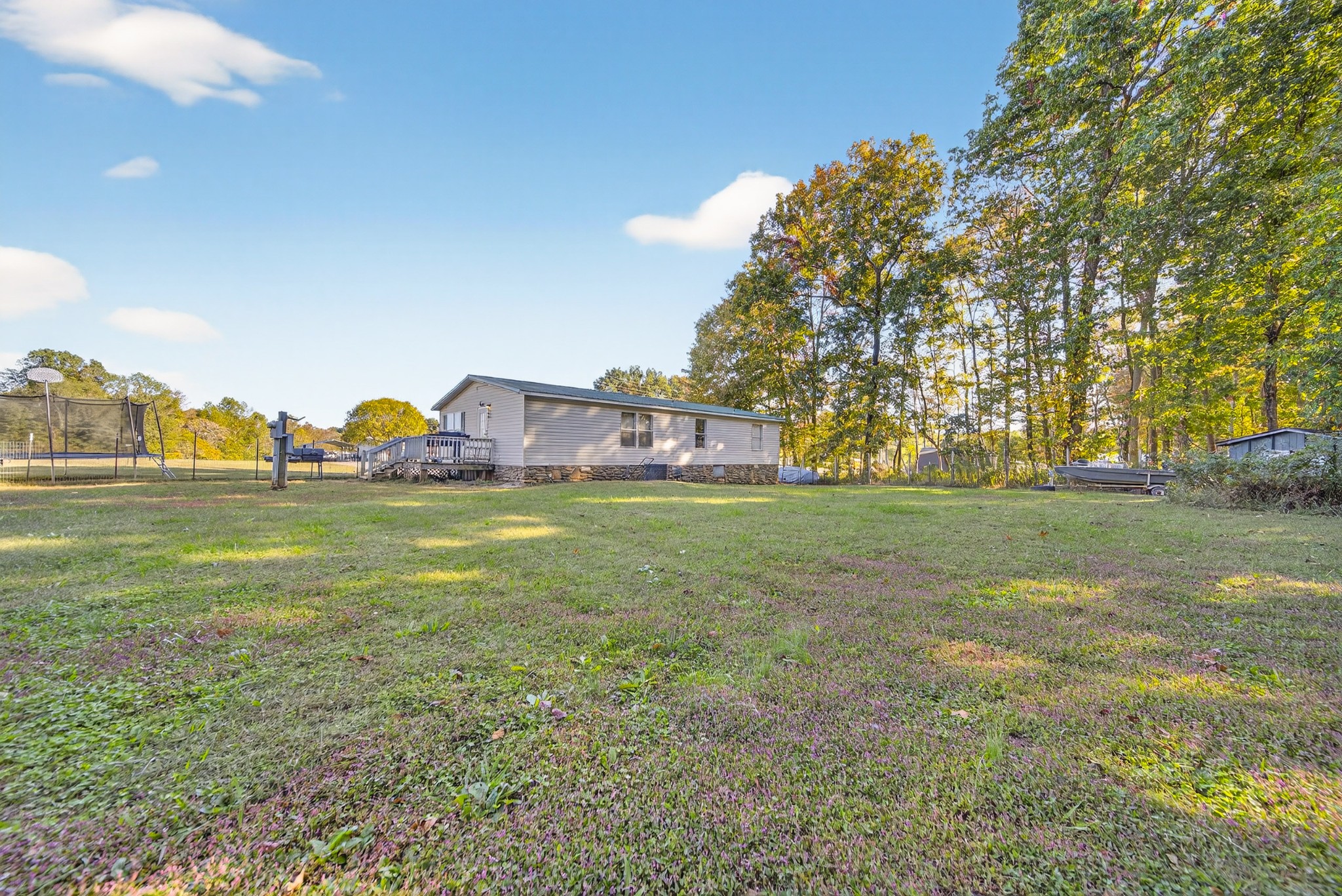 634 Pointe Lane Lafayette, TN 37083 - Photo 38 of 51 a view of a volley ball court