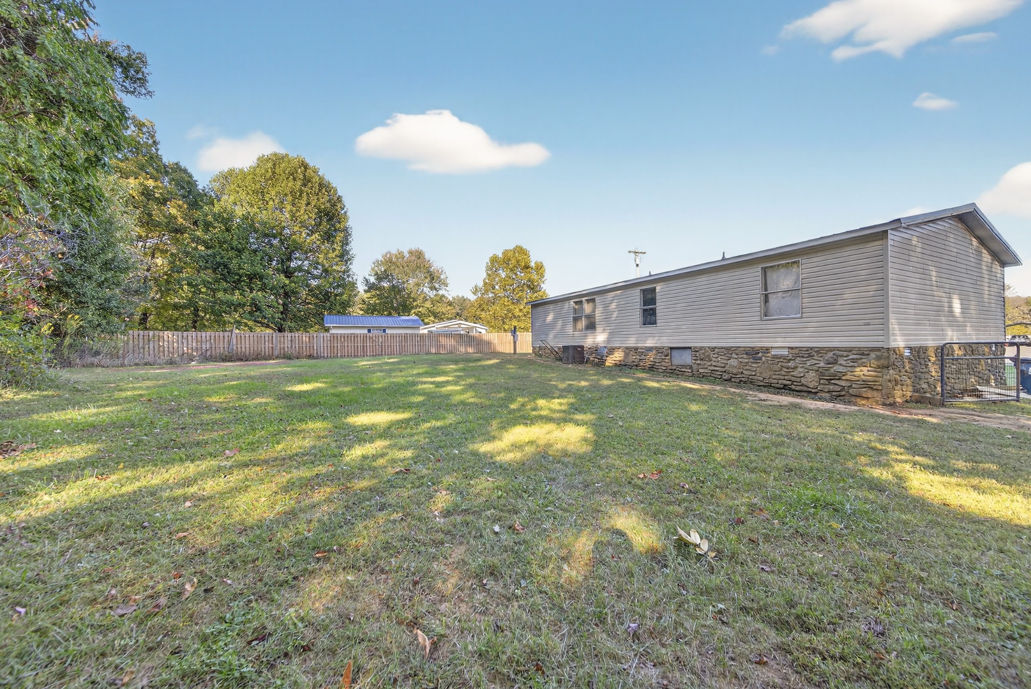 634 Pointe Lane Lafayette, TN 37083 - Photo 40 of 51 a view of a yard with a house
