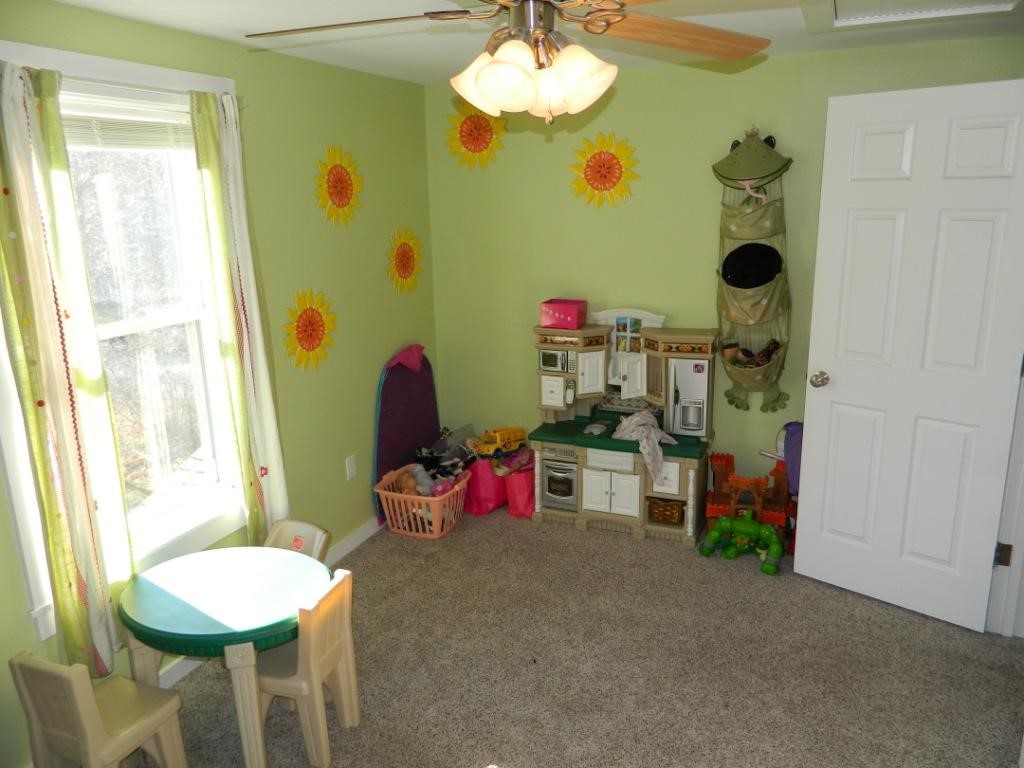 4 Broadway Street Rochester, NH 03868 - Photo 31 of 34