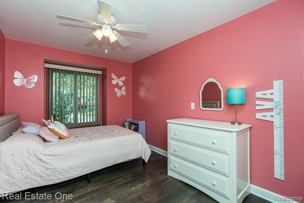 2033 Avonstoke Road Rochester Hills, MI 48307 - Photo 16 of 30