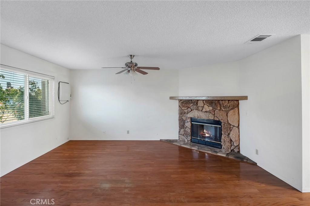 10966 Neola Road Apple Valley, CA 92308 - Photo 6 of 30