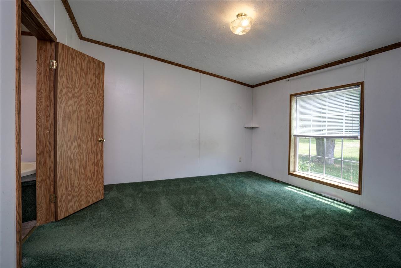 13755 Brick Road Granger, IN 46530 - Photo 12 of 21 Gallery Image 12