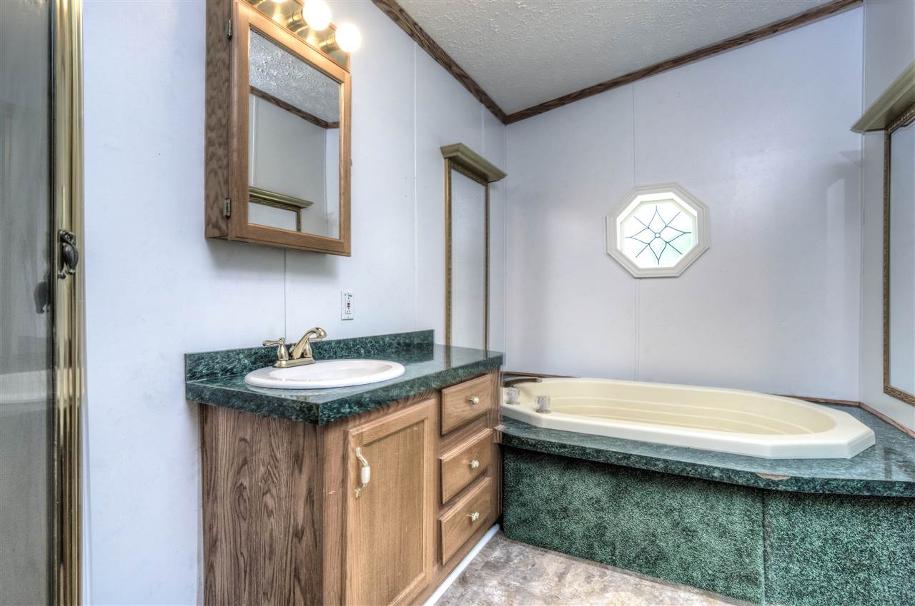 13755 Brick Road Granger, IN 46530 - Photo 17 of 21 Gallery Image 17