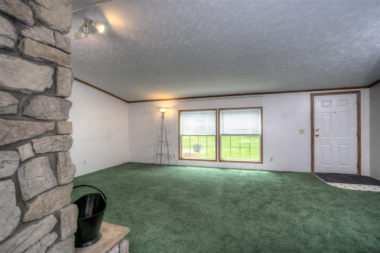 13755 Brick Road Granger, IN 46530 - Photo 4 of 21 Gallery Image 4
