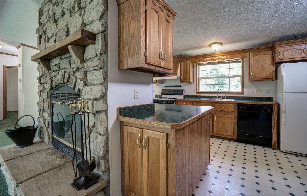13755 Brick Road Granger, IN 46530 - Photo 6 of 21 Gallery Image 6