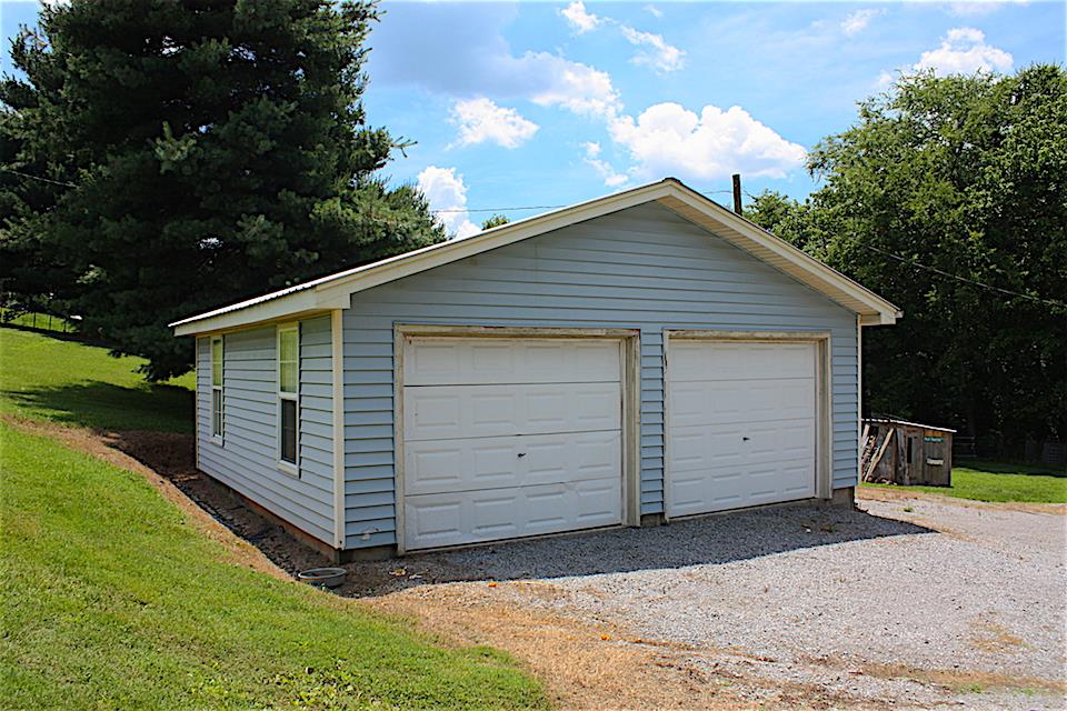 2734 Battle Creek Road Springfield, TN 37172 - Photo 3 of 8 a view of a house with a yard