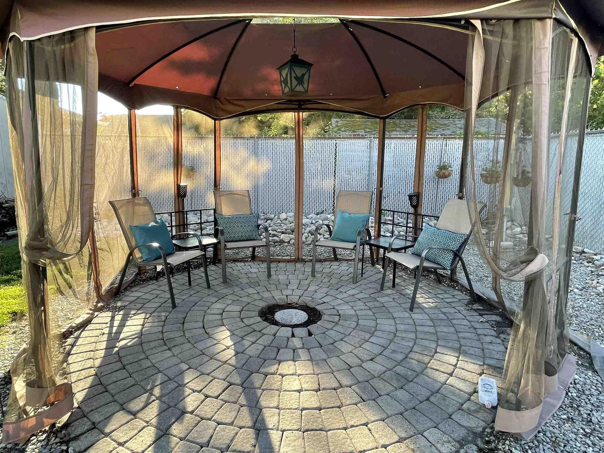 333 Shore Road Somers Point, NJ 08244 - Photo 21 of 25 a view of living room with patio furniture