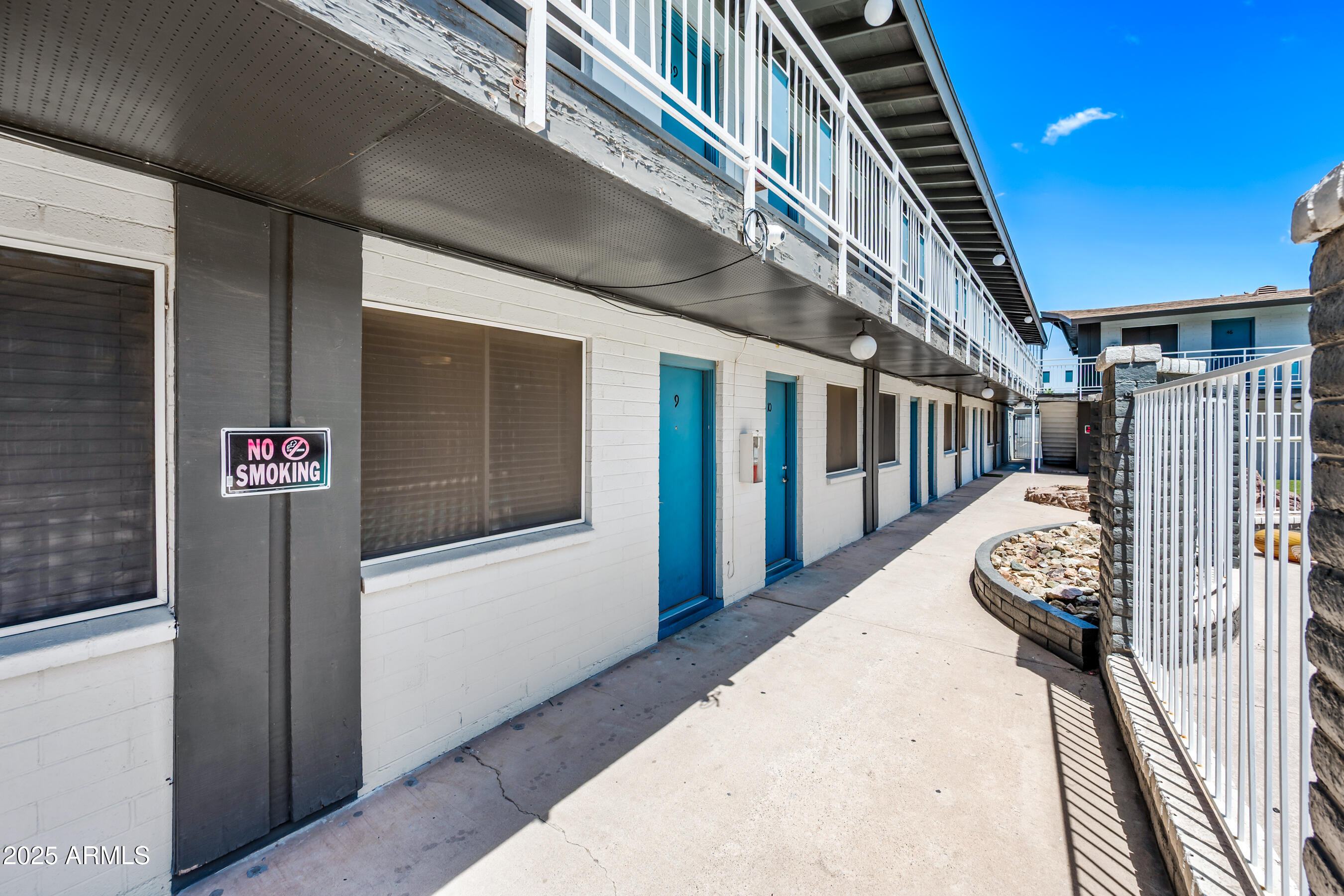 3025 North 32nd Street, Unit 9 Phoenix, AZ 85018 - Photo 1 of 27 1-3025N32S9-ocupix