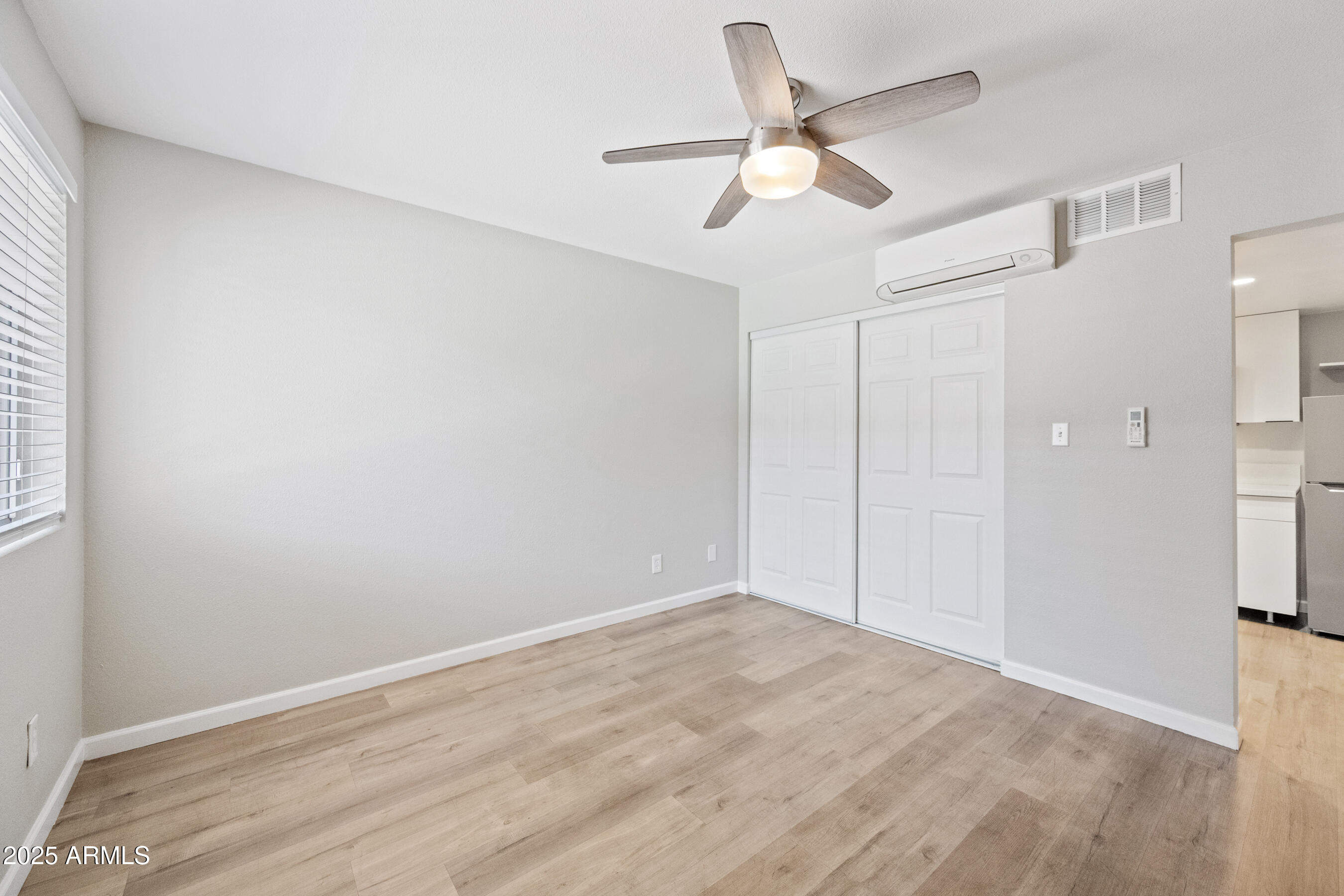 3025 North 32nd Street, Unit 9 Phoenix, AZ 85018 - Photo 2 of 27 2-3025N32S9-ocupix