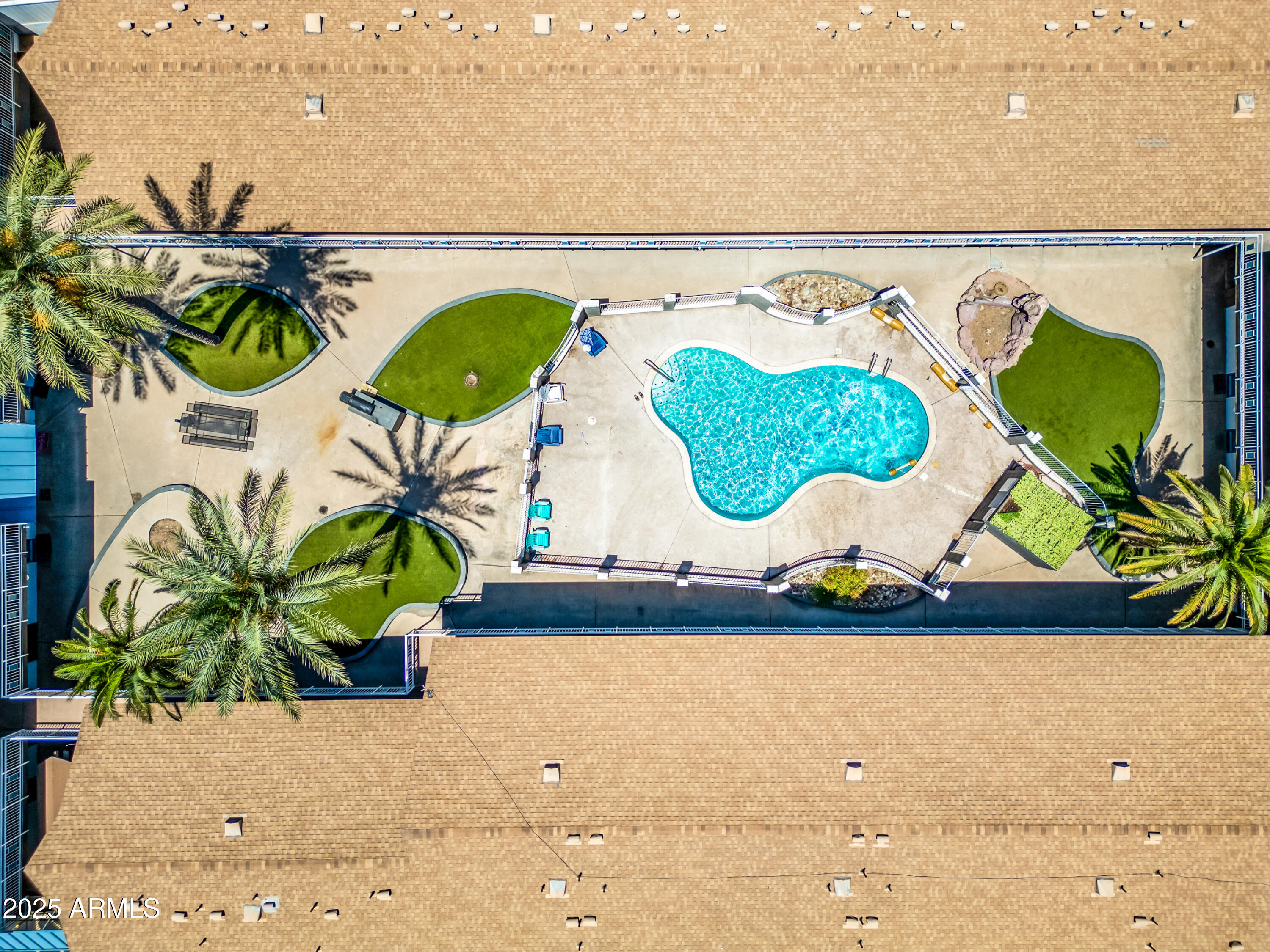 3025 North 32nd Street, Unit 9 Phoenix, AZ 85018 - Photo 23 of 27 11-3025N32S-ocupix-Comm