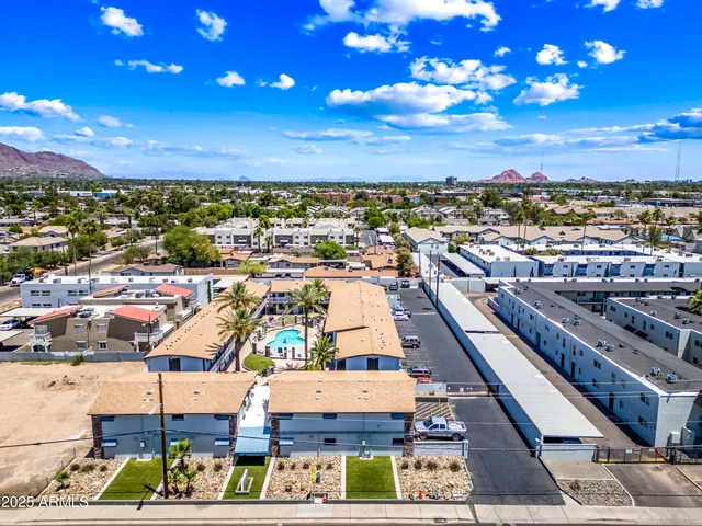 $599 | 3025 North 32nd Street, Unit 9, Phoenix, AZ 85018