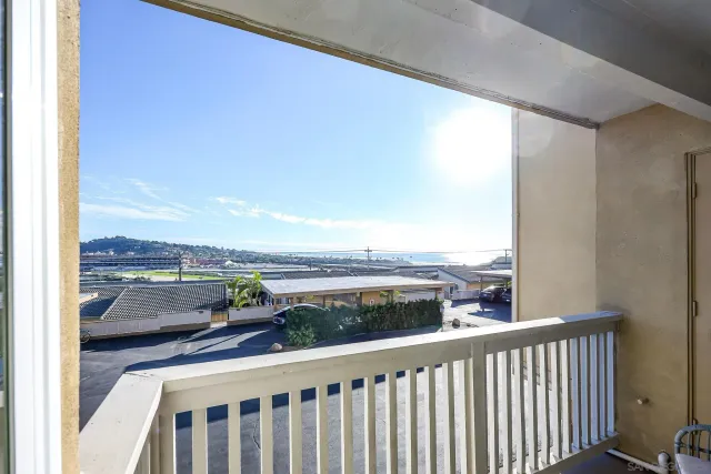 $1,299,000 | 234 Turf View Drive, Solana Beach, CA 92075