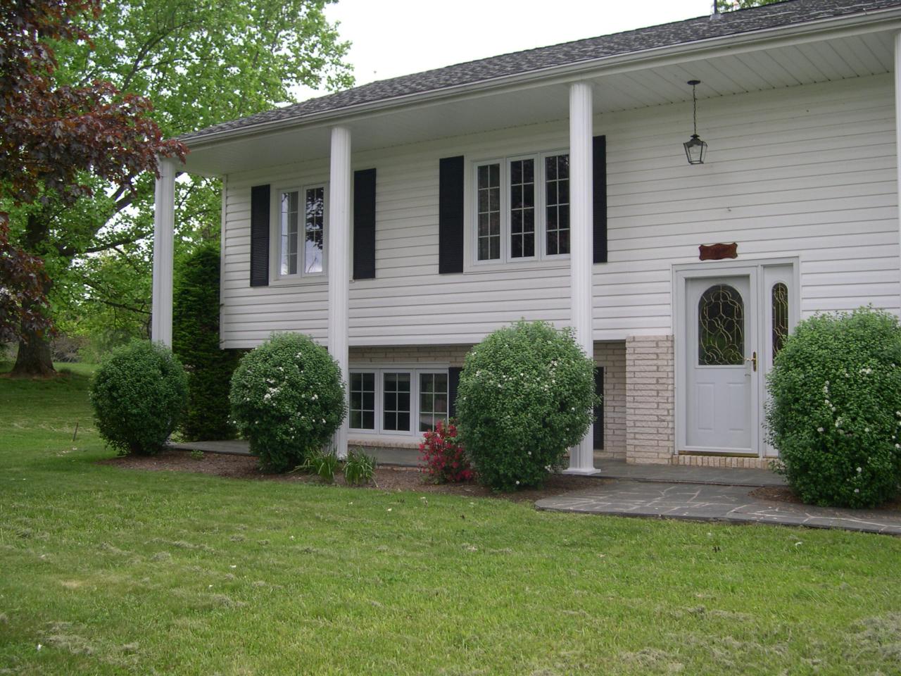 178 Mountain View Road Troutville, VA 24175 - Photo 20 of 22 Front
