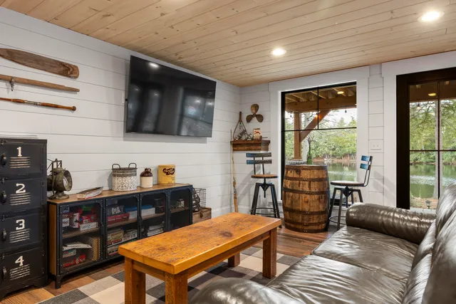 $1,125,000 | 119 Grant Road, Monmouth, ME 04259