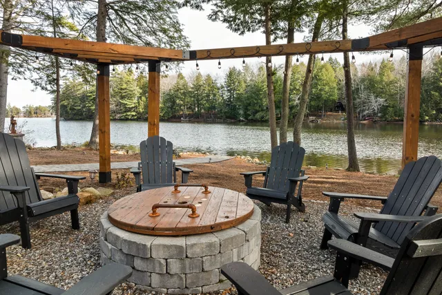 $1,125,000 | 119 Grant Road, Monmouth, ME 04259