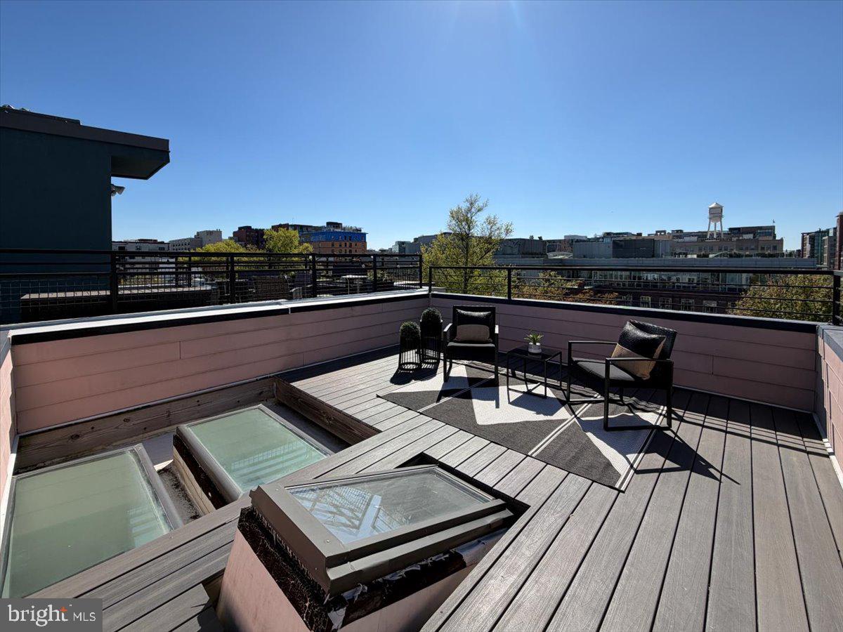 1168 Abbey Place Northeast Washington, DC 20002 - Photo 22 of 49 Unit 2 - 2 BR | 2.5 BA | Parking | Roof Deck