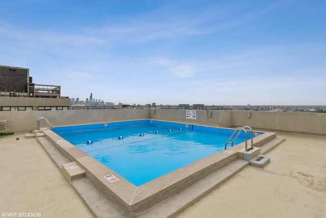 2728 North Hampden Court, Unit 1310 Chicago, IL 60614 - Photo 11 of 15 a view of a tennis court