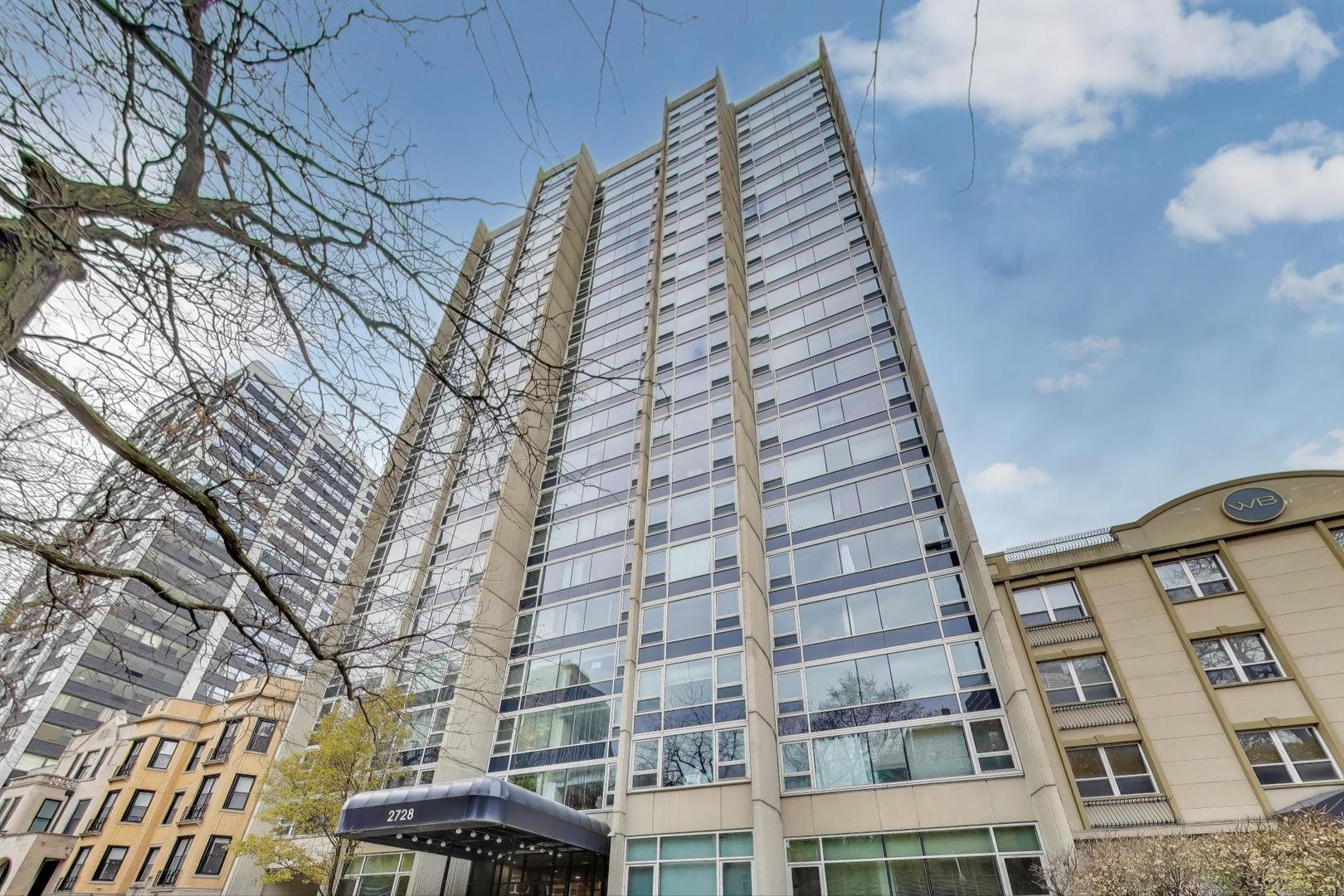2728 North Hampden Court, Unit 1310 Chicago, IL 60614 - Photo 2 of 15 a view of a building