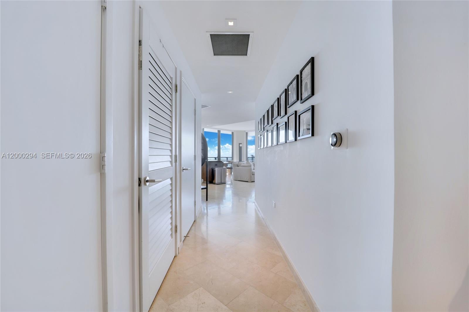 88 Southwest 7th Street, Unit 2602 Miami, FL 33130 - Photo 17 of 18
