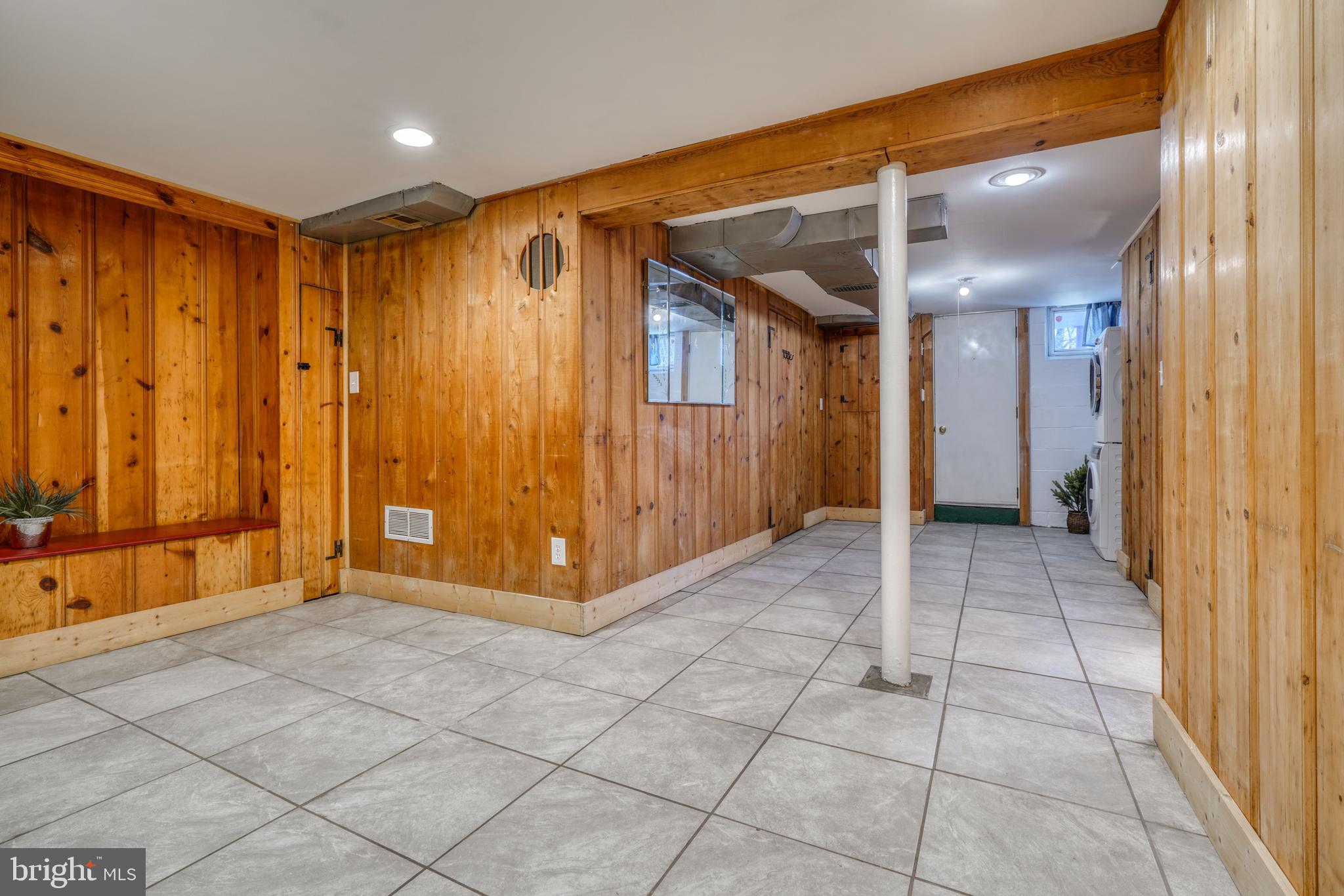 1045 Cooks Lane Baltimore, MD 21229 - Photo 21 of 30
