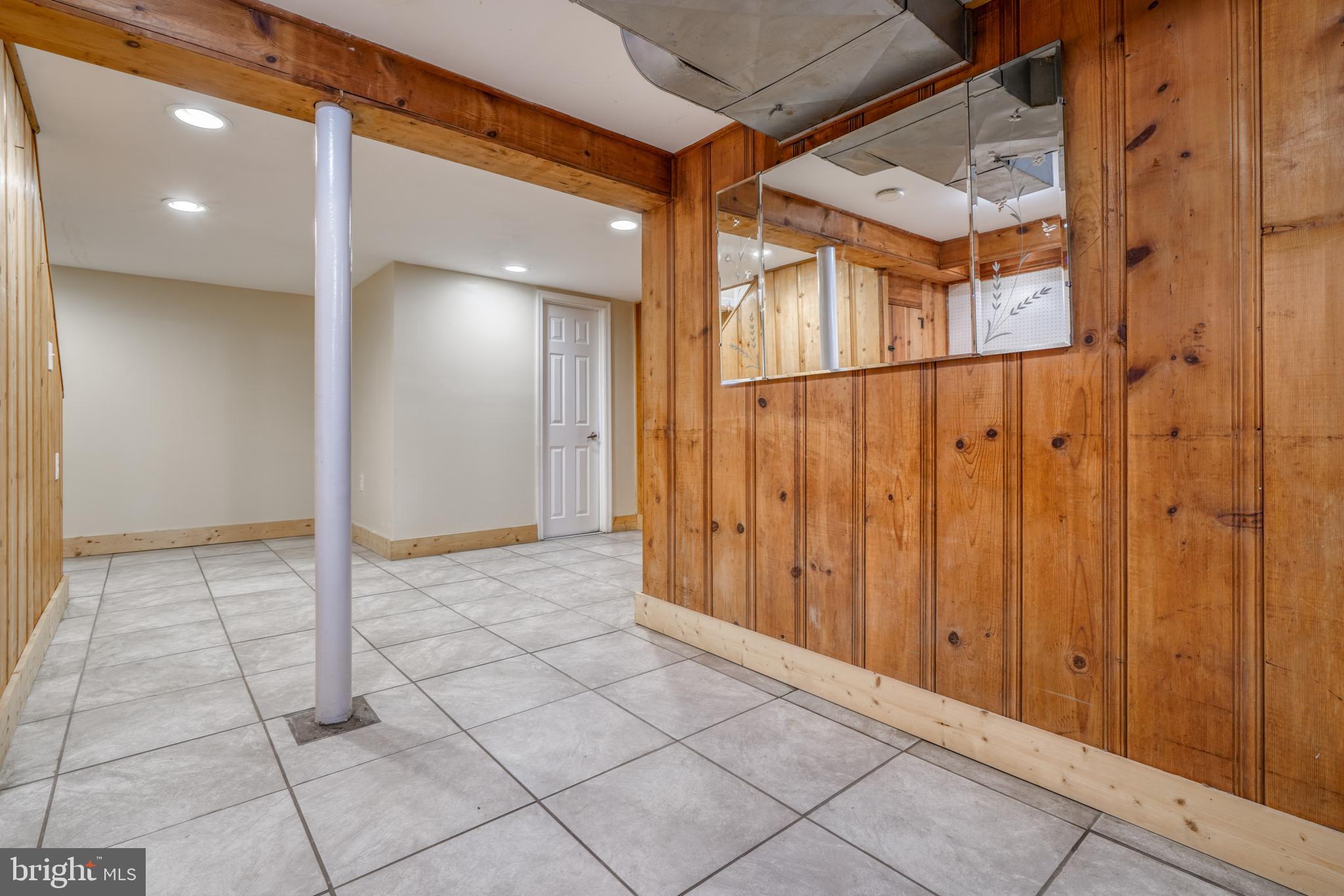 1045 Cooks Lane Baltimore, MD 21229 - Photo 24 of 30