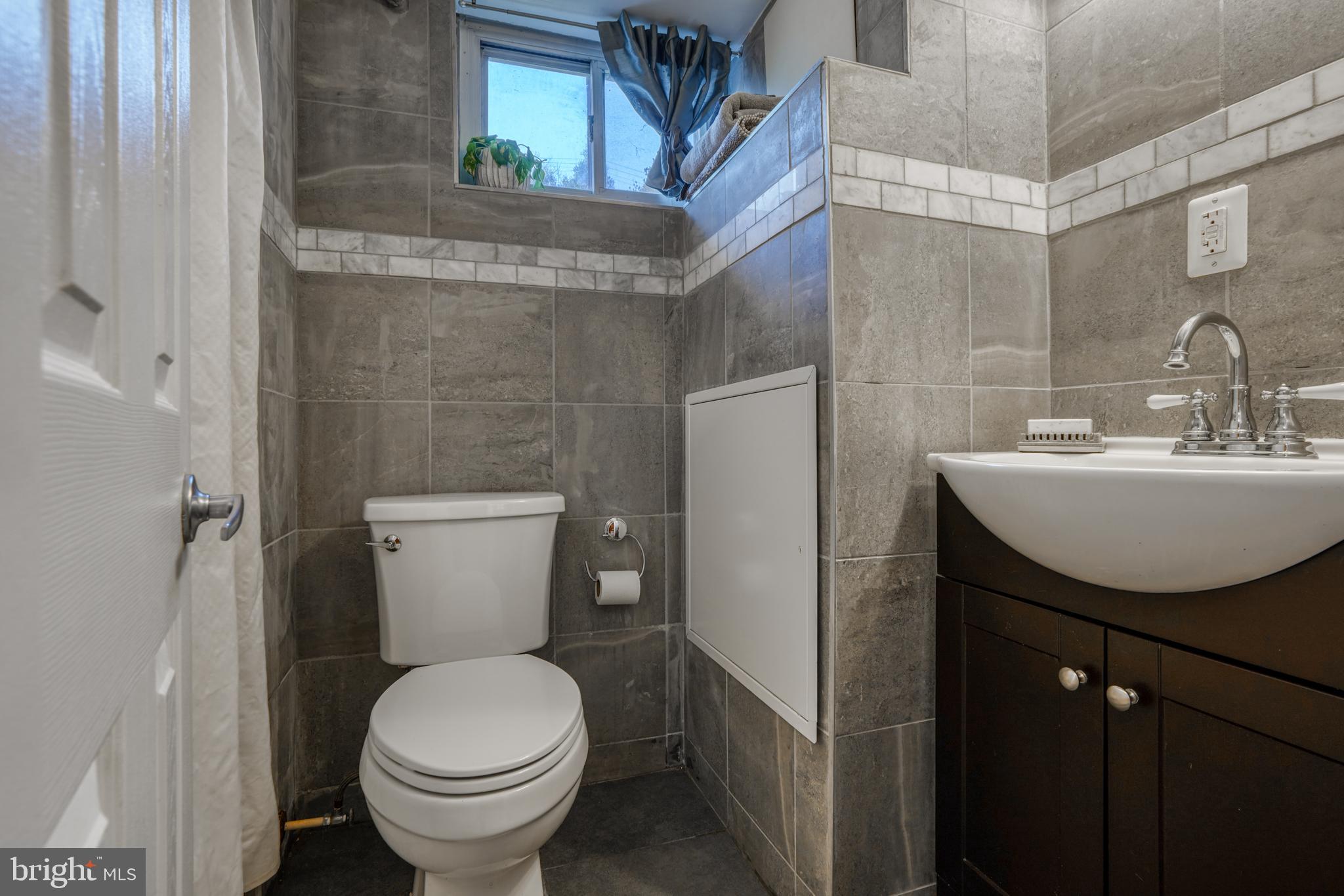 1045 Cooks Lane Baltimore, MD 21229 - Photo 26 of 30