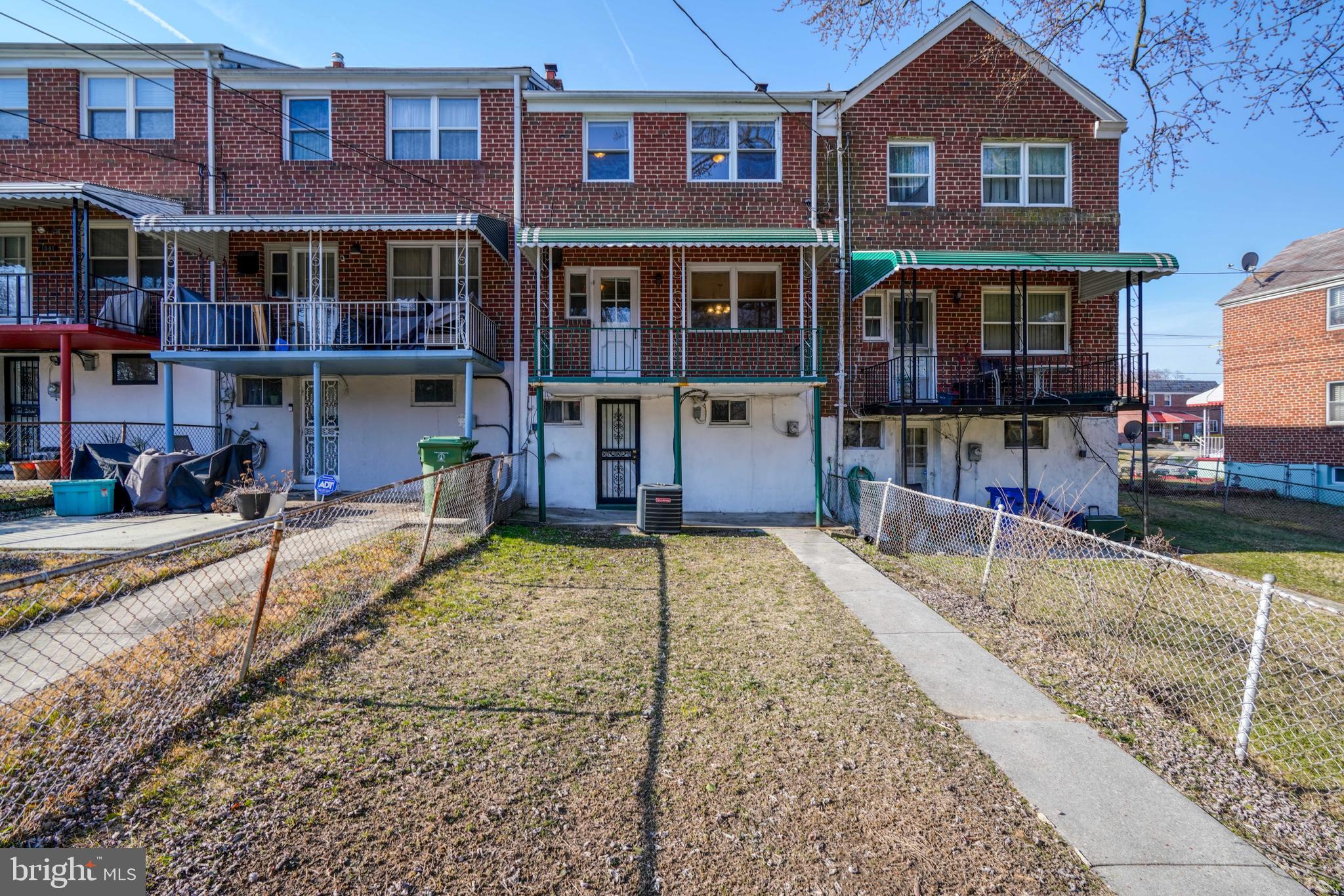 1045 Cooks Lane Baltimore, MD 21229 - Photo 29 of 30