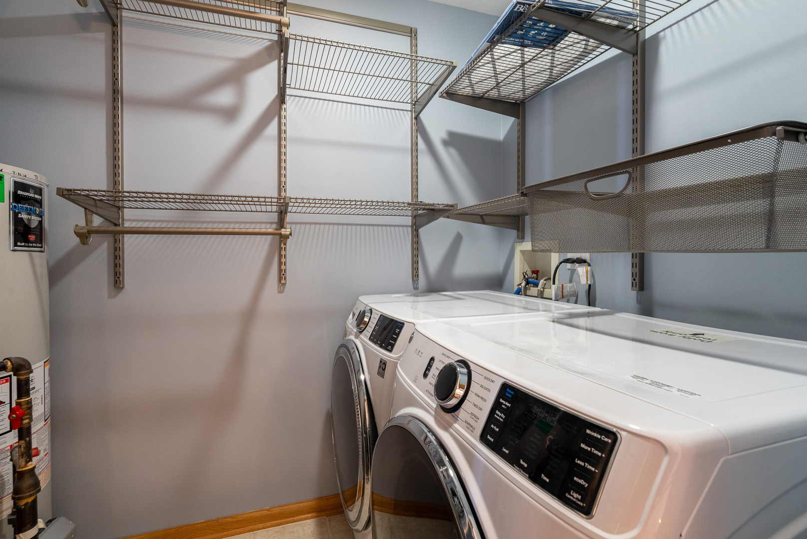 17656 Gilbert Drive Lockport, IL 60441 - Photo 22 of 32 a utility room with dryer and washer