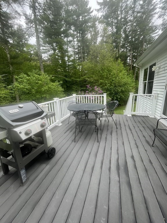 36 Brooks Street Upton, MA 01568 - Photo 13 of 29