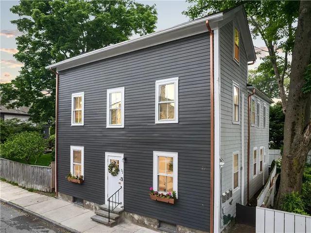 $889,999 | 51 Poplar Street, Unit 2, Newport, RI 02840