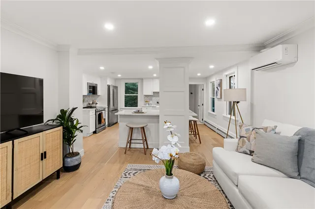 $889,999 | 51 Poplar Street, Unit 2, Newport, RI 02840