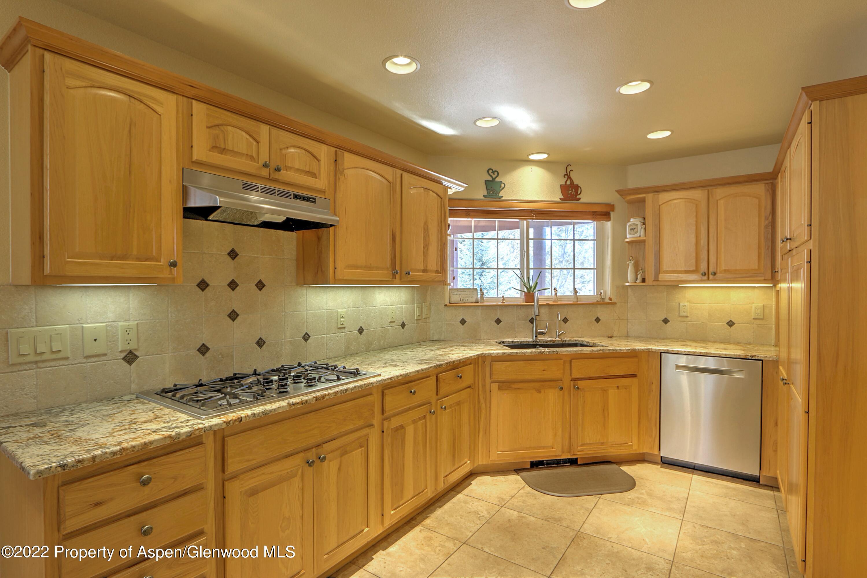 274 Cedar Way New Castle, CO 81647 - Photo 11 of 56 IMG_8893_4_5_6_7_8_9