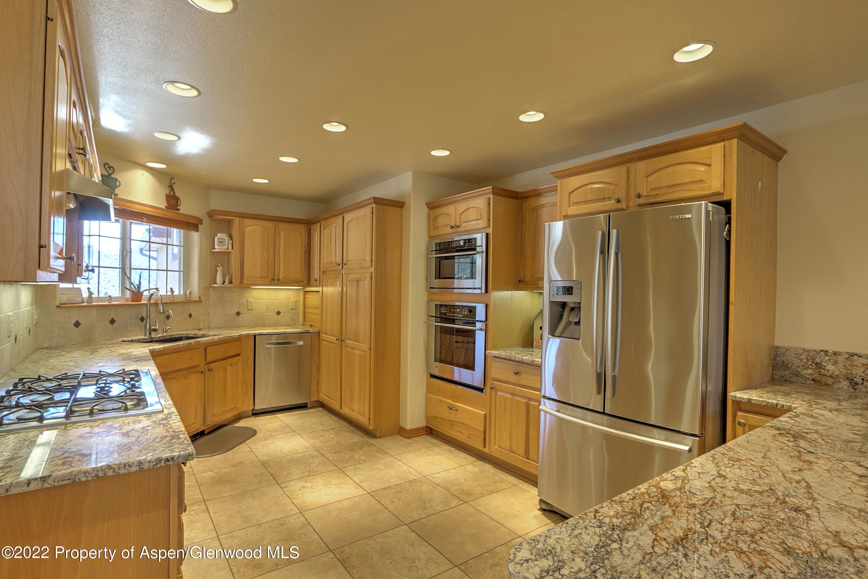 274 Cedar Way New Castle, CO 81647 - Photo 13 of 56 IMG_8921_2_3_4_5_6_7