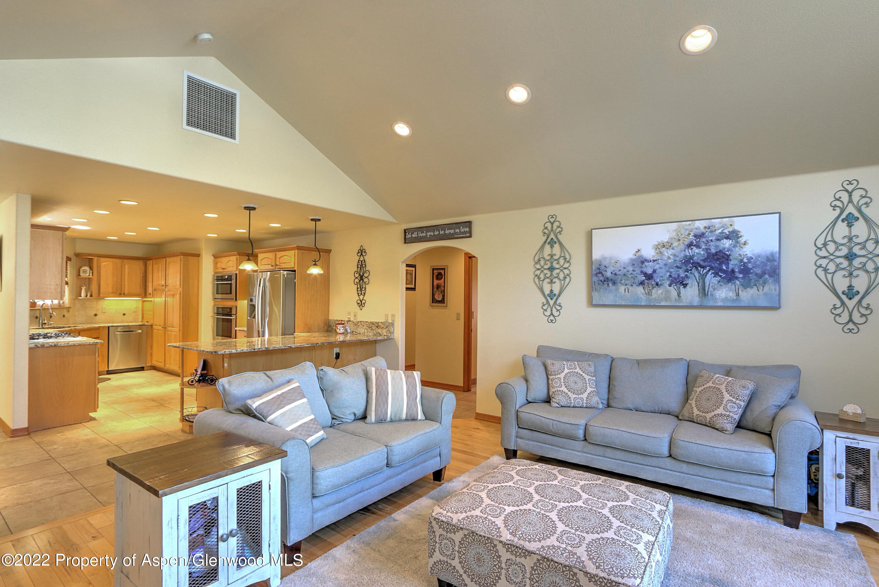 274 Cedar Way New Castle, CO 81647 - Photo 17 of 56 IMG_8865_66_67_68_69_70_71