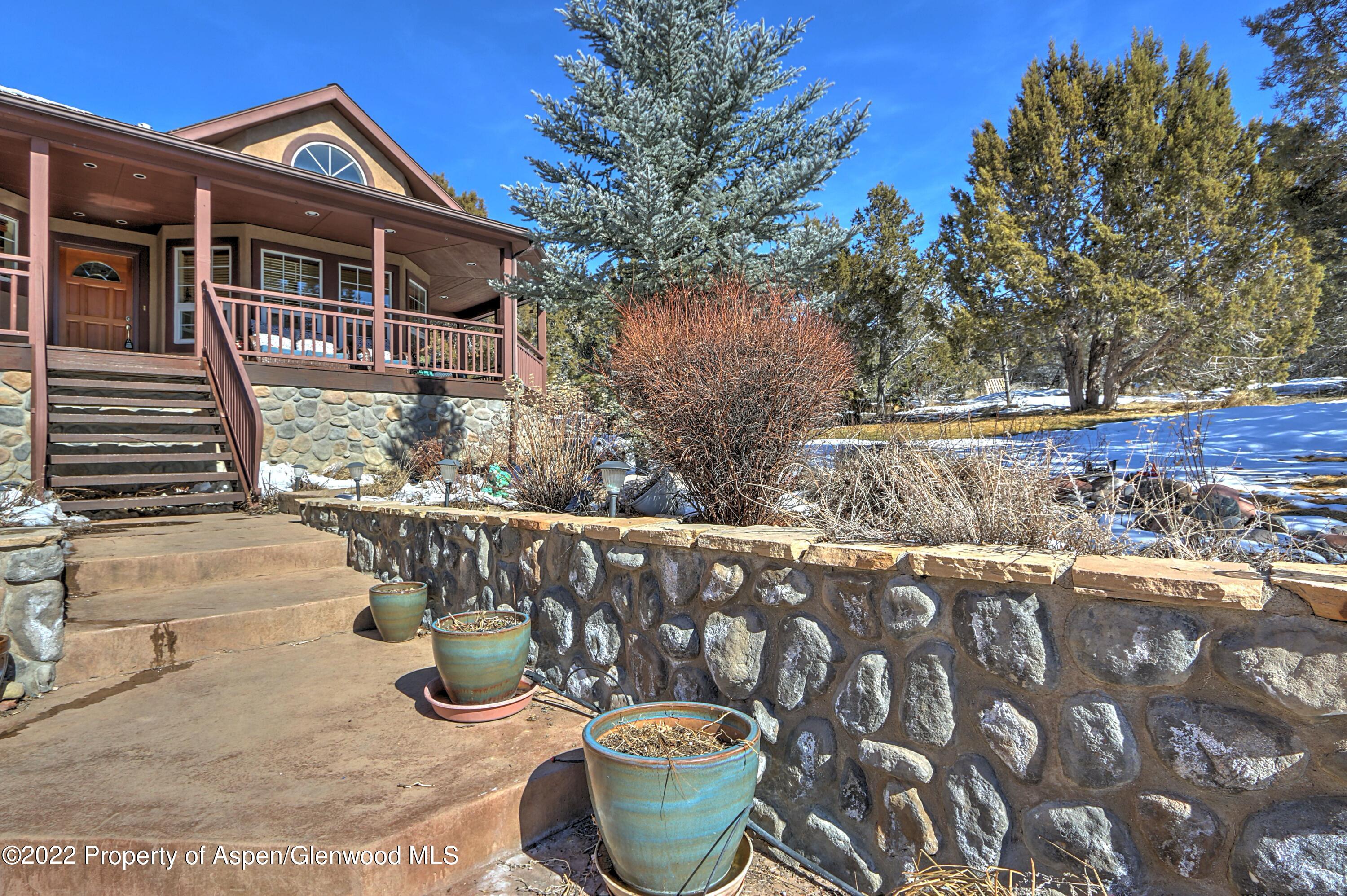 274 Cedar Way New Castle, CO 81647 - Photo 4 of 56 IMG_9299_300_301_302_303_304_305
