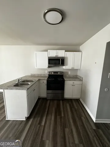 $1,250,000 | 116 Tabor Drive, Warner Robins, GA 31093