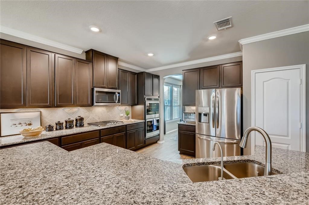 121 Kavanaugh Street Georgetown, TX 78628 - Photo 9 of 26