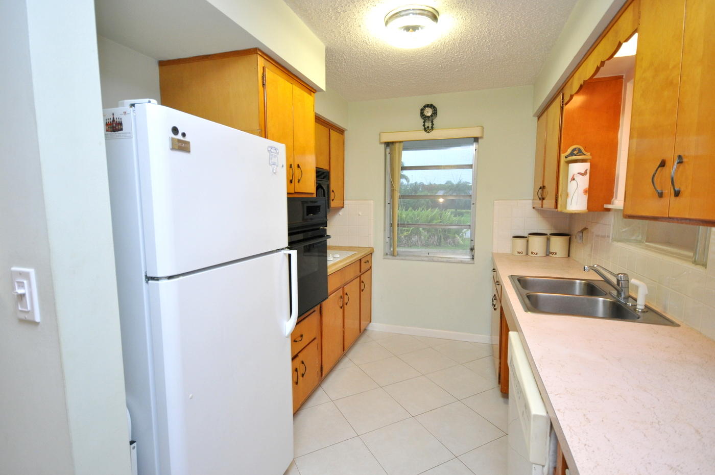 237 Akron Road Lake Worth, FL 33467 - Photo 10 of 23 13-Kitchen 1