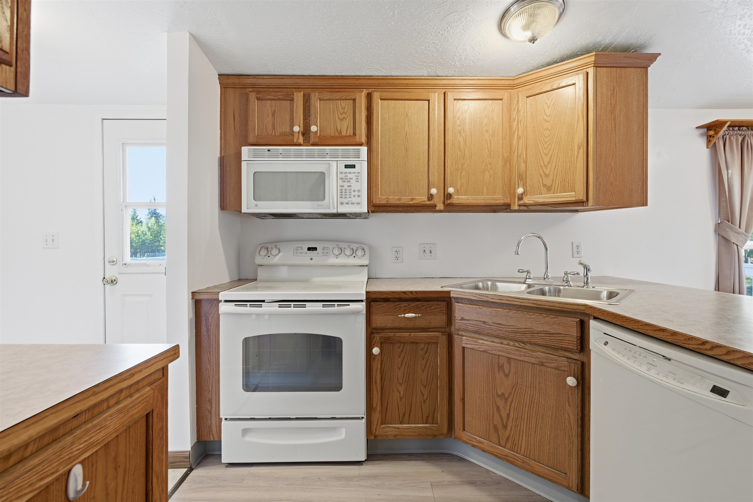 6615 East Valley Lane Elk, WA 99009 - Photo 12 of 49