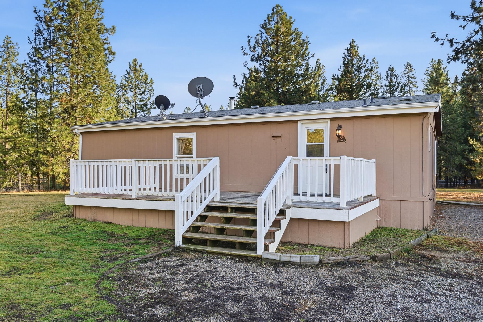 6615 East Valley Lane Elk, WA 99009 - Photo 2 of 49