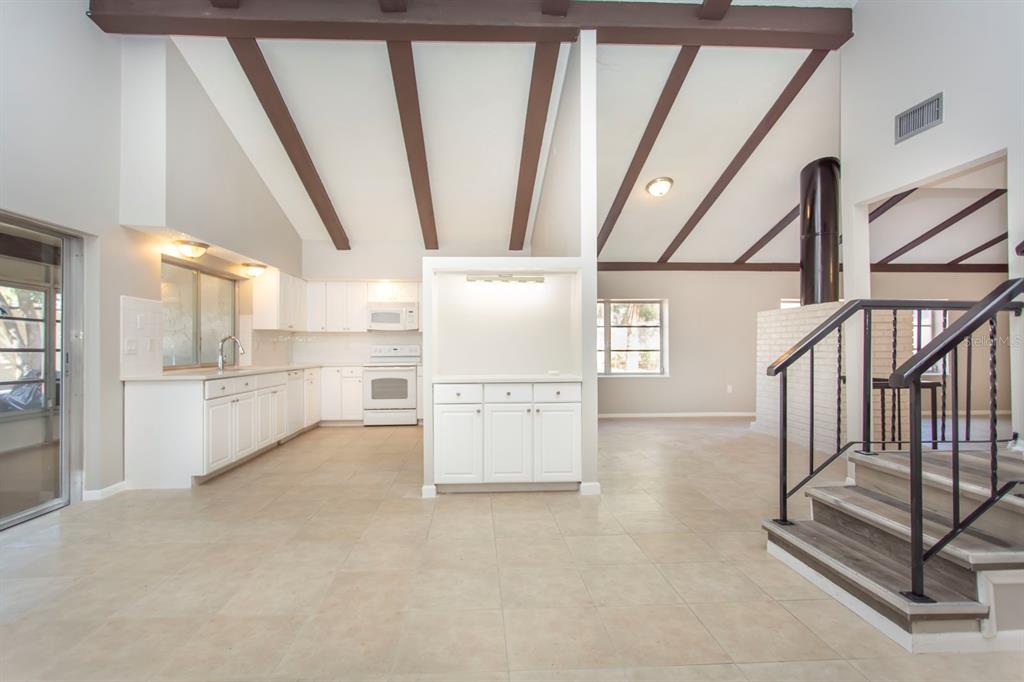 2101 Sunset Point Road, Unit 2706 Clearwater, FL 33765 - Photo 17 of 54 Gallery Image 17