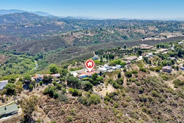 $1,398,000 | 2064 Santa Margarita Drive, Fallbrook, CA 92028