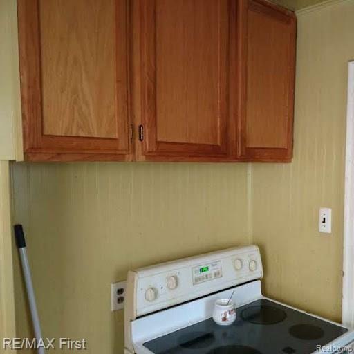 19435 Meyers Road Detroit, MI 48235 - Photo 4 of 12