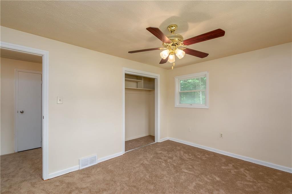 341 Coraopolis Road Coraopolis, PA 15108 - Photo 15 of 25 Gallery Image 15