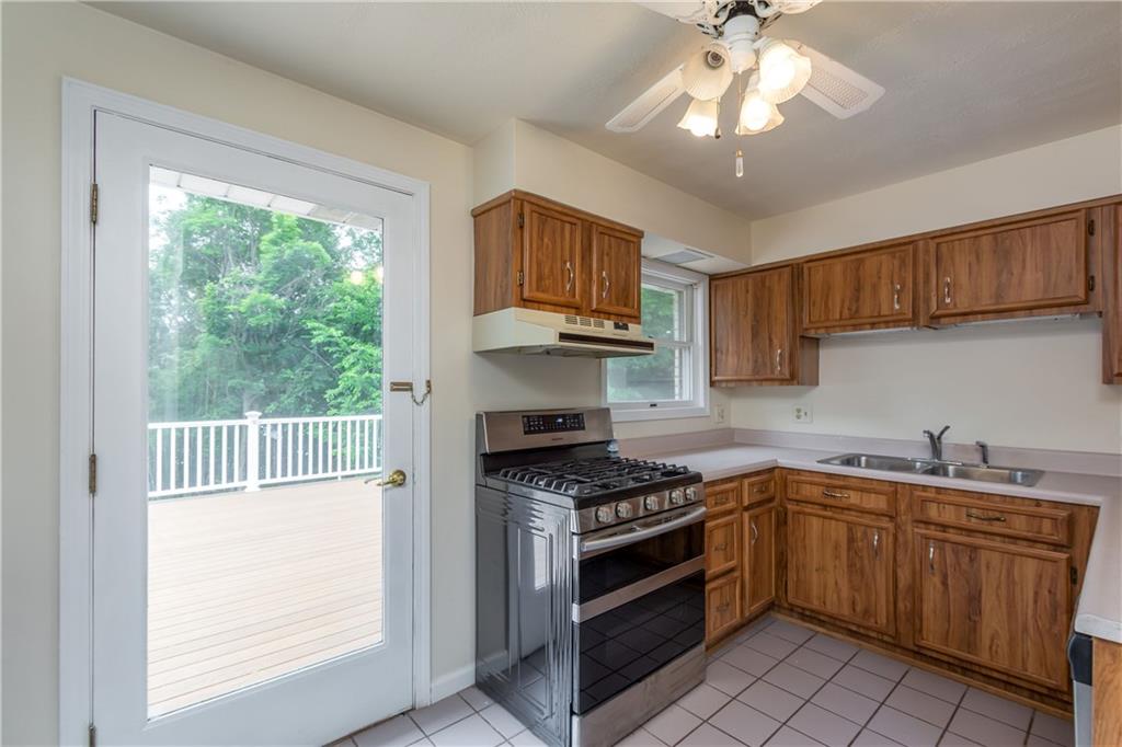 341 Coraopolis Road Coraopolis, PA 15108 - Photo 6 of 25 Gallery Image 6