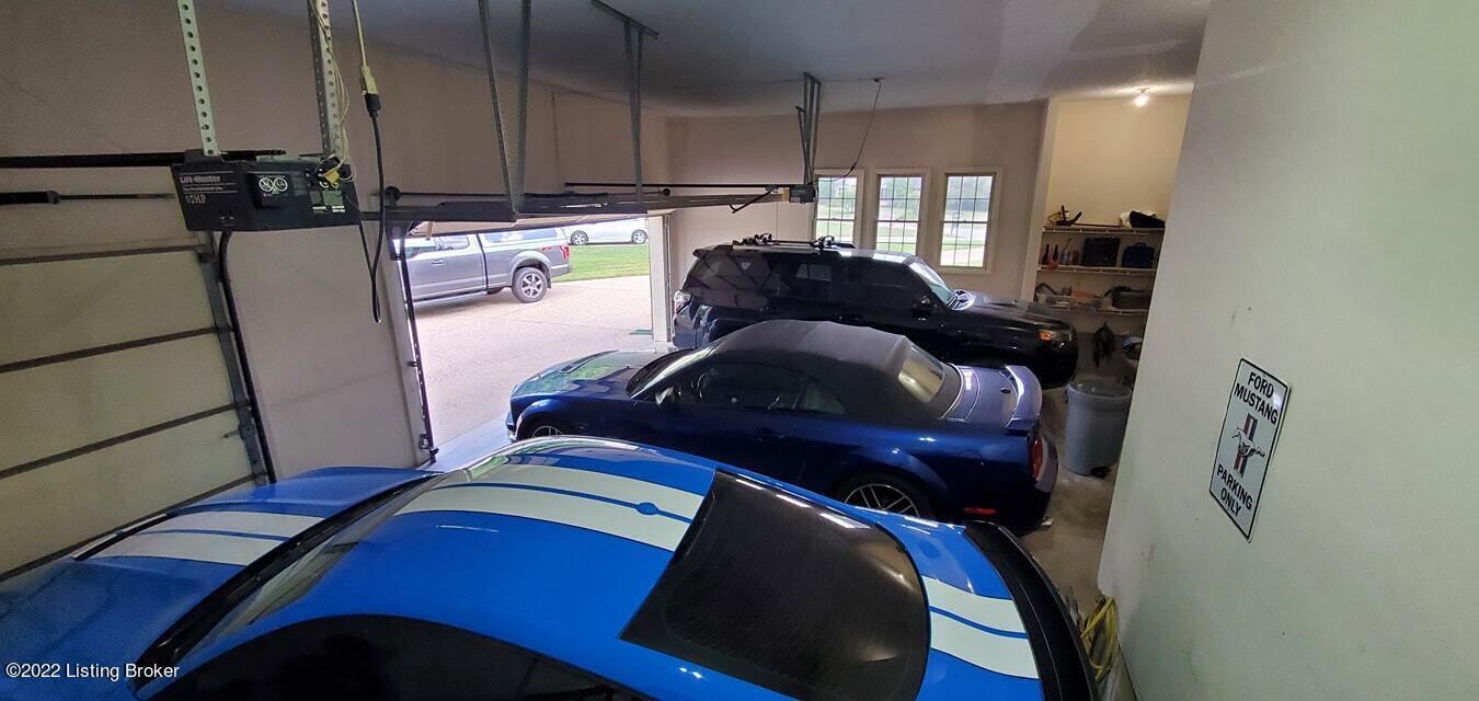 164 Springview Court Mount Washington, KY 40047 - Photo 52 of 67 3 car garage