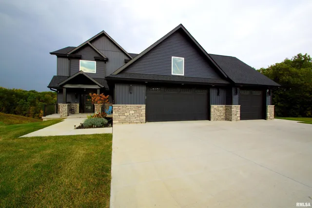 $875,000 | 10703 52nd Street West, Milan, IL 61264