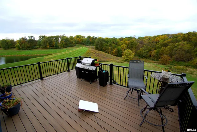 $875,000 | 10703 52nd Street West, Milan, IL 61264